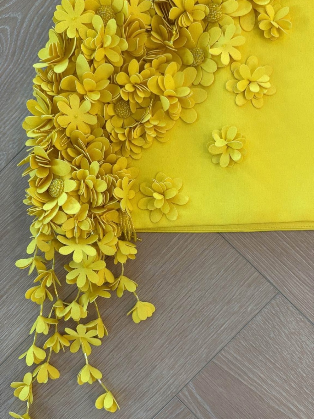 Fanci club yellow Floral Appliqué Mini skirt and top xs - Picture 6 of 7